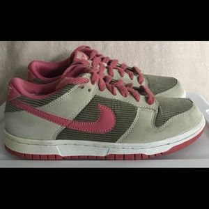 *SOLD* Nike Dunk Low Corduroy 309601-263 Size 3.5Y